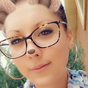 Meet your Posher, Antoinette